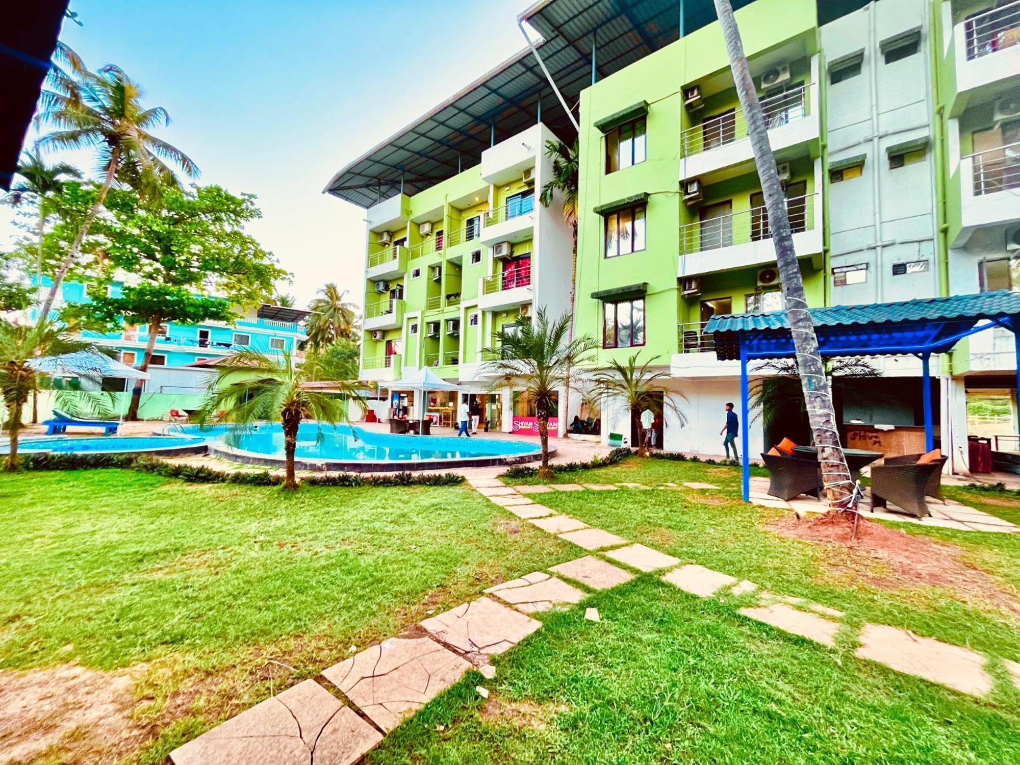 The Calagute Beach Resort By Shivam Resort 1 Km From Beach แคนโดลิม ภายนอก รูปภาพ